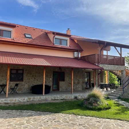 Szoegedi Villa 包道乔尼托毛伊 外观 照片