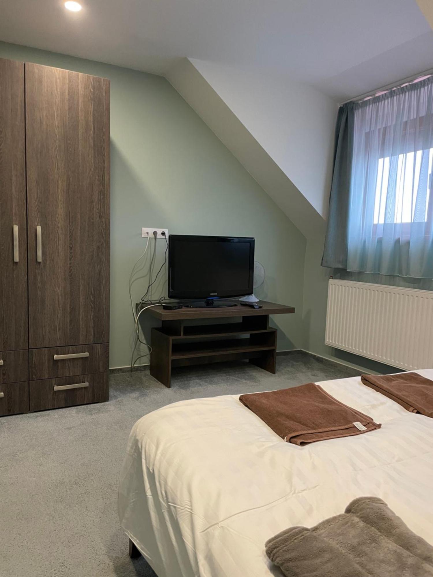 Szoegedi Villa 包道乔尼托毛伊 外观 照片